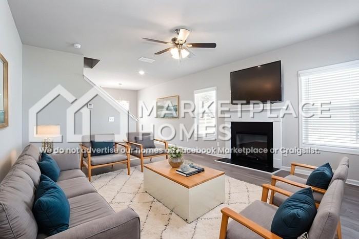 240 Wl Miller Dr - Photo 4 of 29