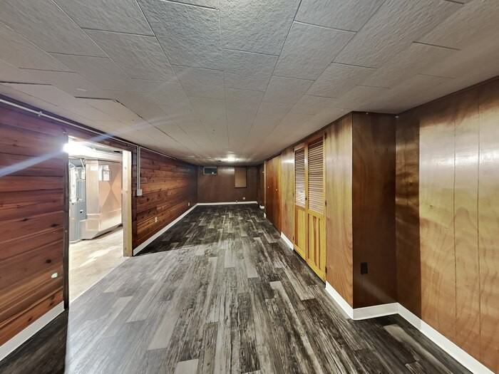 1103 44th Ave Ne - Photo 5 of 22