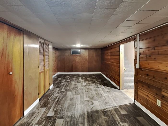 1103 44th Ave Ne - Photo 6 of 22