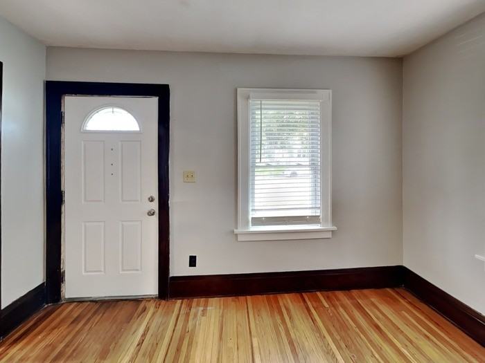 2504 E 42nd St - Photo 2 of 19