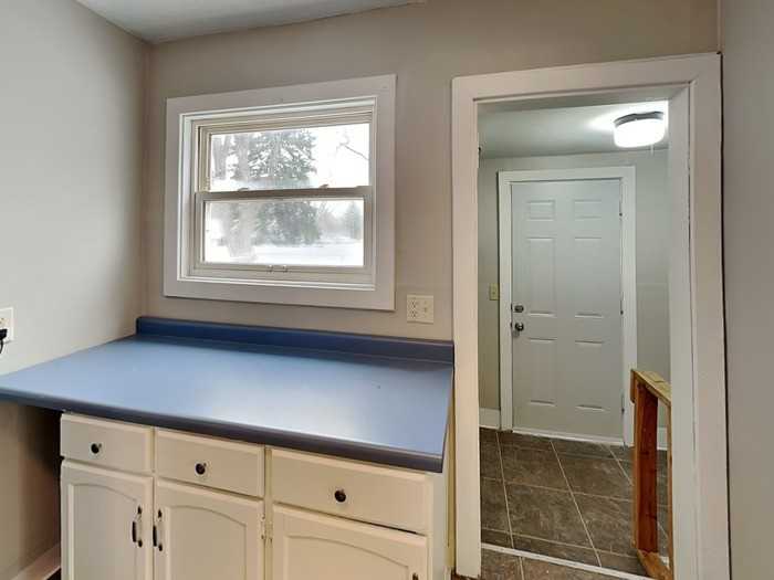 3969 Reservoir Blvd - Photo 5 of 19