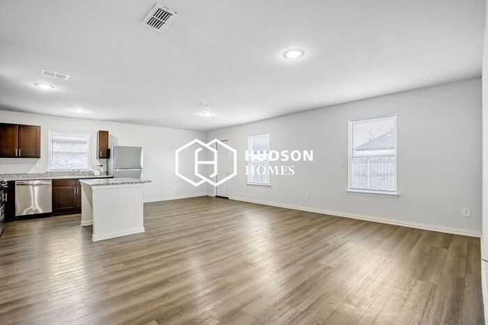 138 Loon Bay Dr - Photo 4 of 14