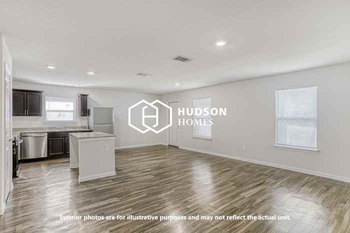 228 Garcia St - Photo 4 of 14