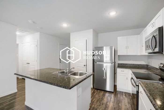 2705 Bosque Blvd - Photo 6 of 14