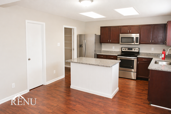 6641 W Jamestown Dr - Photo 3 of 24