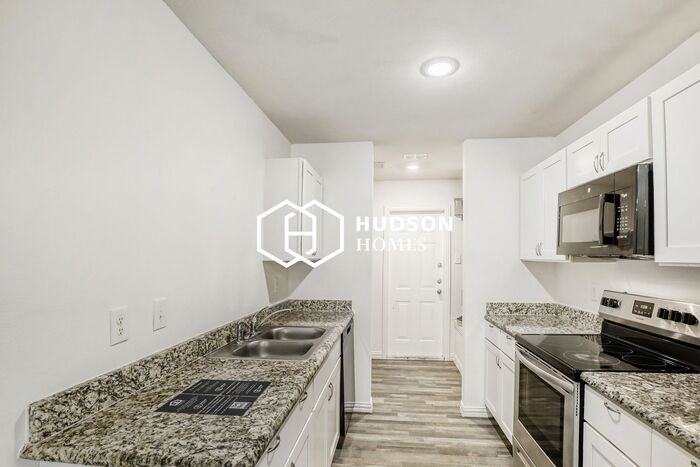 229 E Evans Ave - Photo 6 of 14