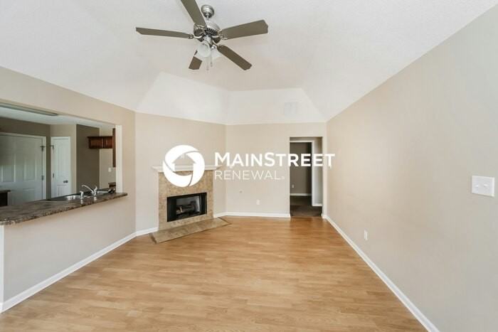 10050 Mill Hill Ave - Photo 5 of 18