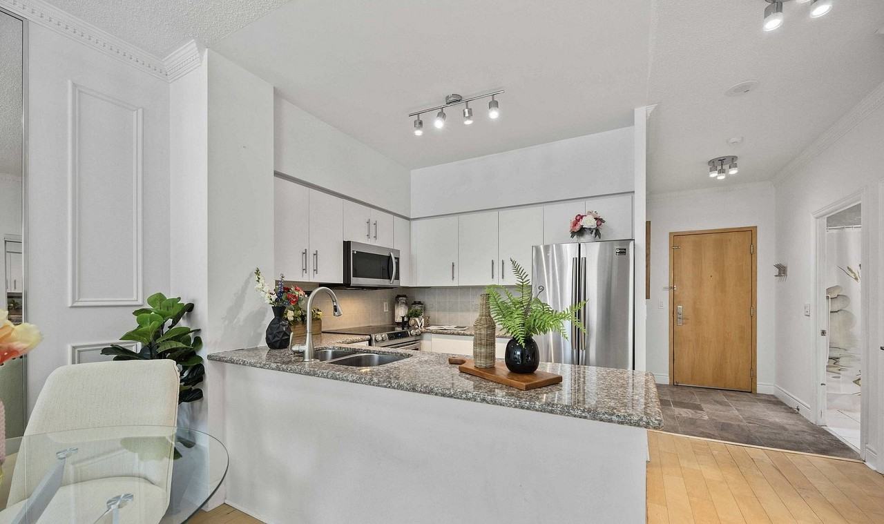 62 Suncrest Boulevard - Photo 5 of 15