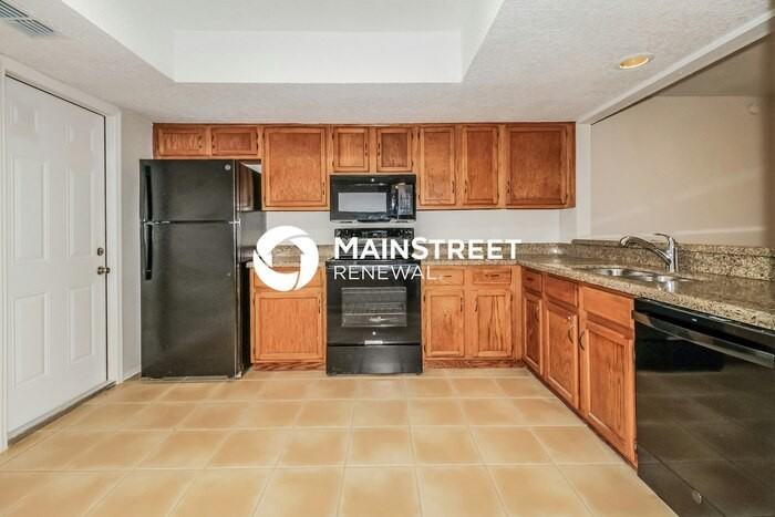 1260 Indian Bluff Dr - Photo 6 of 17