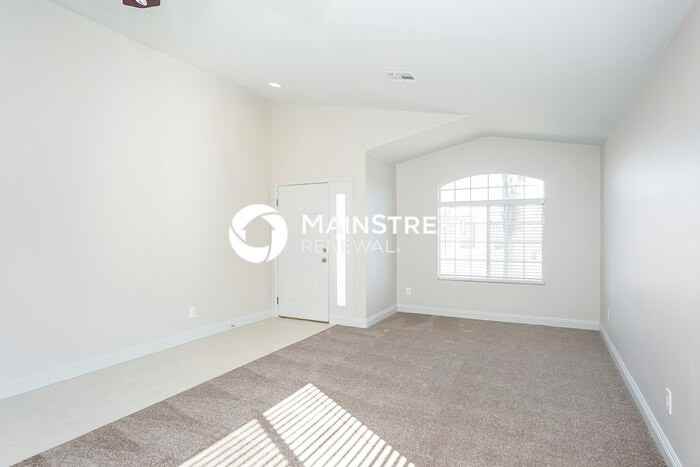2223 Costa Palma Ave - Photo 2 of 15