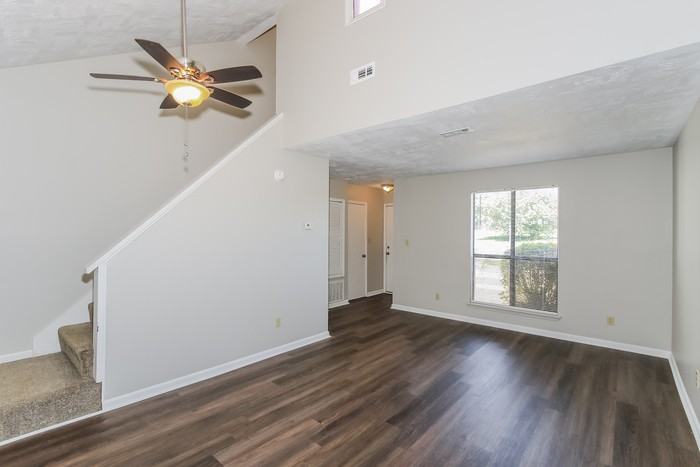 4235 Cap Chat St - Photo 4 of 11