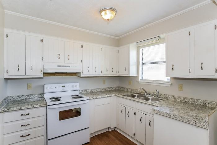 4235 Cap Chat St - Photo 5 of 11