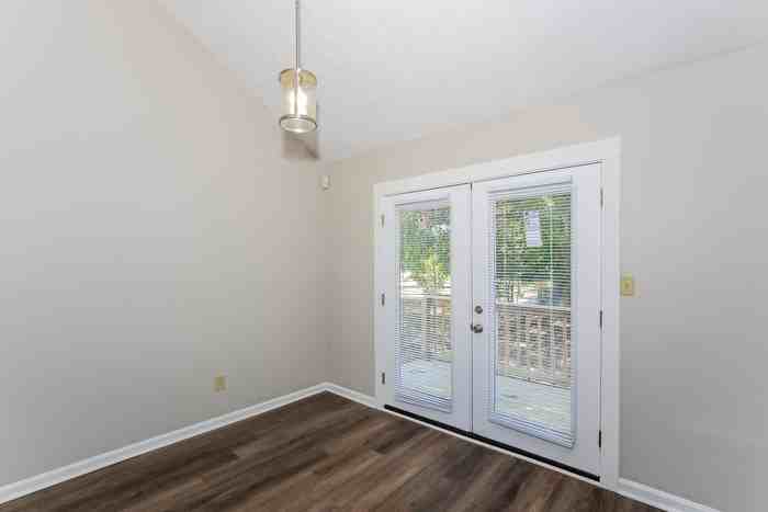 4235 Cap Chat St - Photo 6 of 11