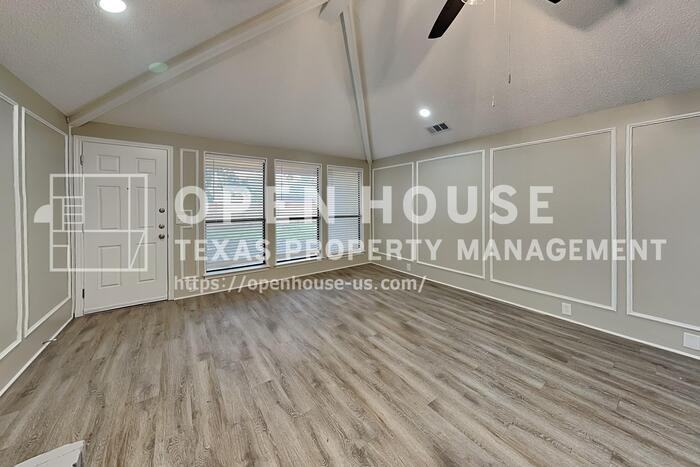 1321 Sandy Creek Dr - Photo 5 of 20