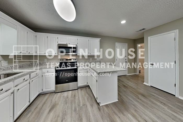 1321 Sandy Creek Dr - Photo 6 of 20