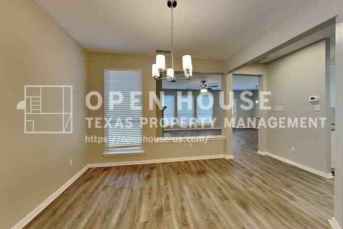 2749 Lynx Ln - Photo 7 of 20