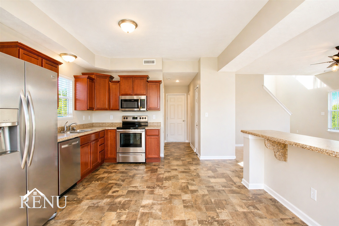 8840 Ingram Ln - Photo 3 of 29