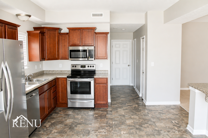 8840 Ingram Ln - Photo 4 of 29