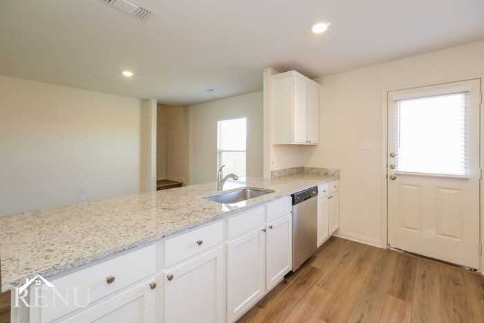 132 Somerdale Pass - Photo 6 of 25