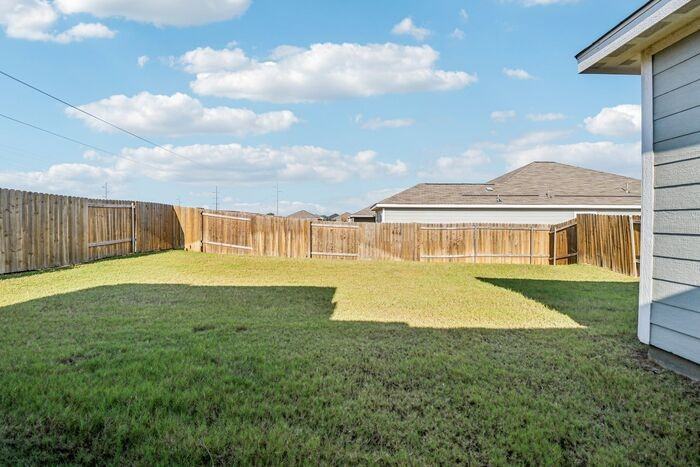 408 Abram Ave - Photo 7 of 50