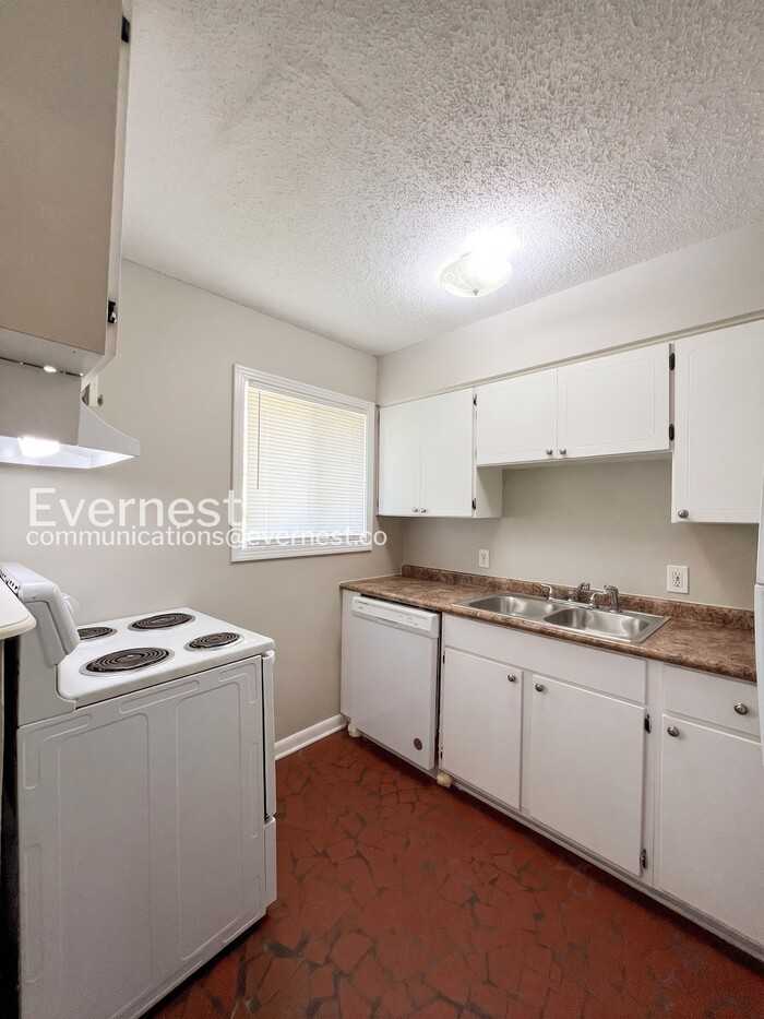 8297 Baldwyn Cv - Photo 6 of 22