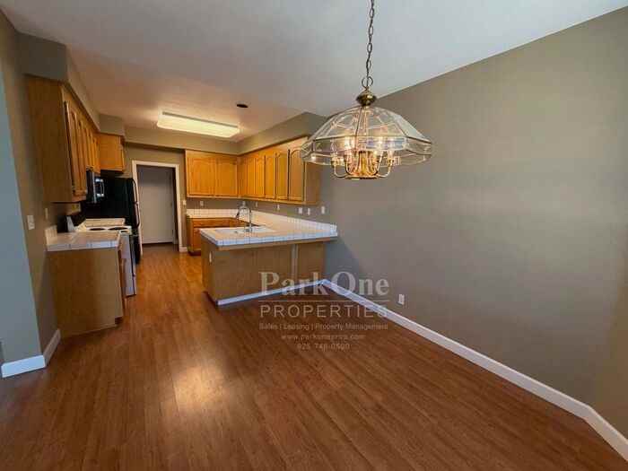 1473 Indianhead Cir - Photo 6 of 48