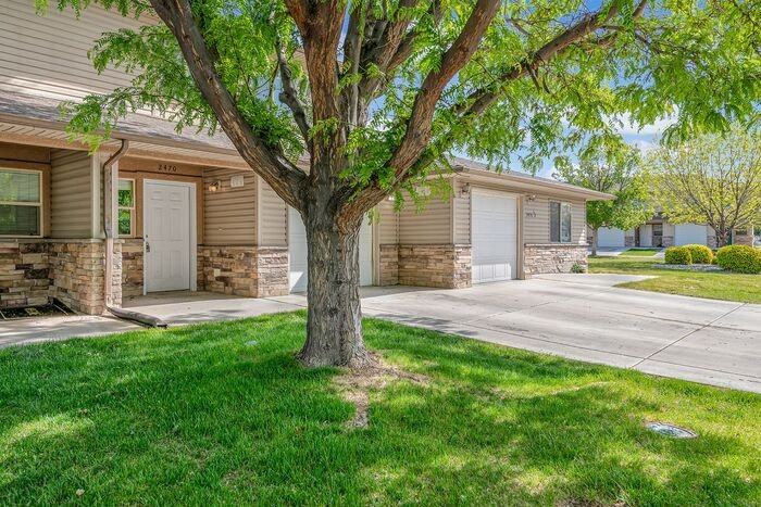 2470 Brookwillow Loop - Photo 5 of 30