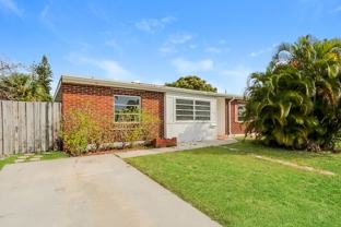 3915 Mackinac Rd - Photo 1 of 1