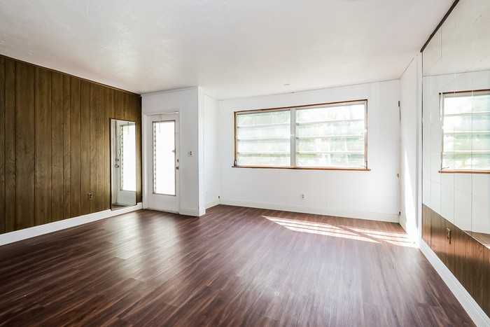 3915 Mackinac Rd - Photo 2 of 13