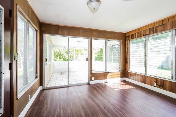 3915 Mackinac Rd - Photo 4 of 13