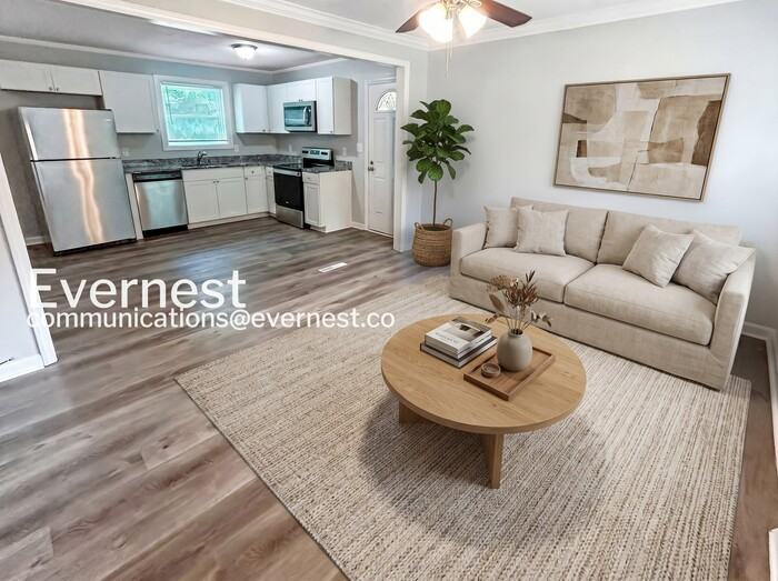 2741 Mary Ave - Photo 4 of 17