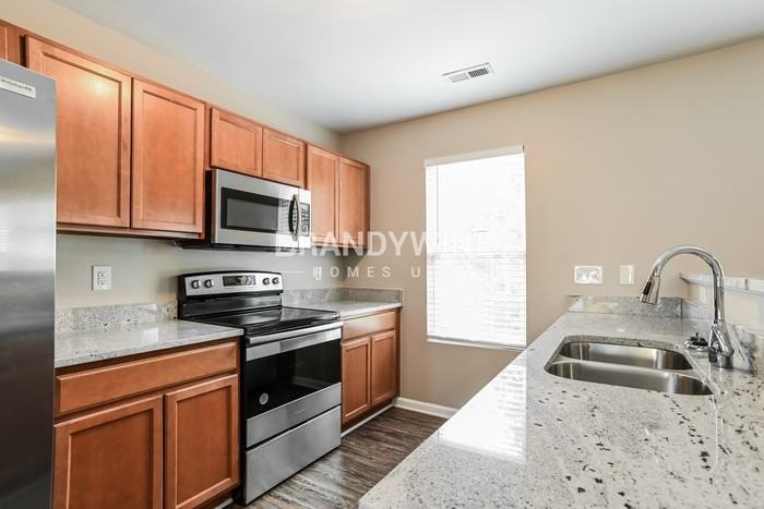 2315 Portola Ct - Photo 5 of 23