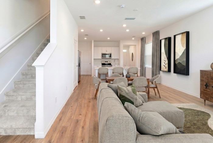 8697 Elmo Ln - Photo 3 of 9