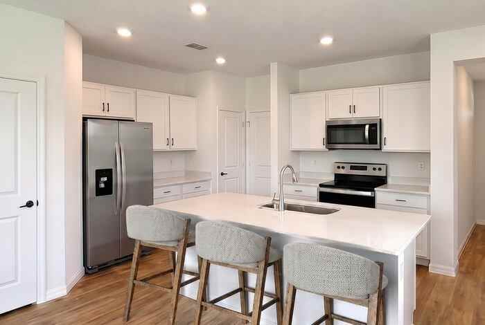 8695 Elmo Ln - Photo 2 of 10