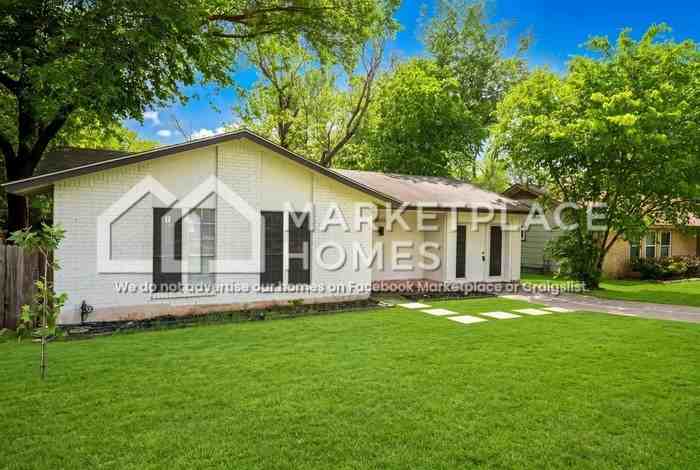 4605 Brassiewood Dr - Photo 2 of 31