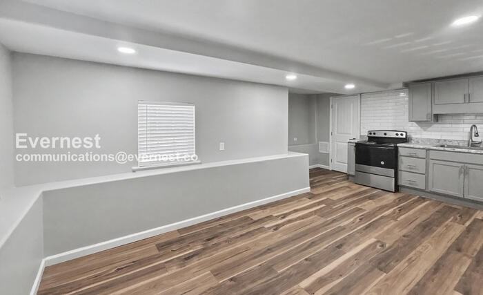 1348 41st Street Ensley #B - Photo 5 of 17