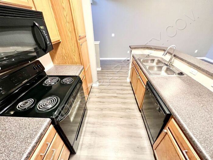 1005 N Findley St - Photo 6 of 31