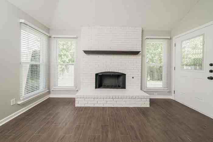 2210 Westview Trl - Photo 4 of 20