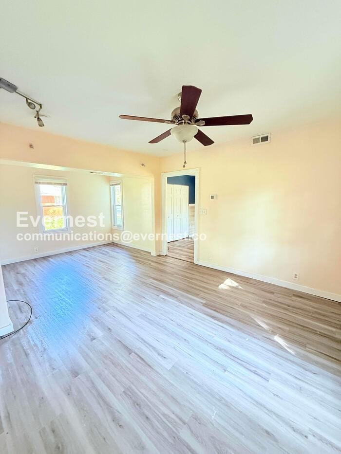 2314 Airline Ave - Photo 6 of 30