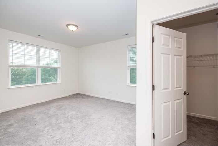 10280 Rose Meadow Ln #303 - Photo 7 of 9