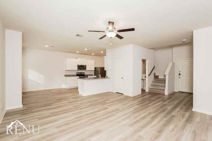 10422 Sweetwater Creek Dr - Photo 7 of 25