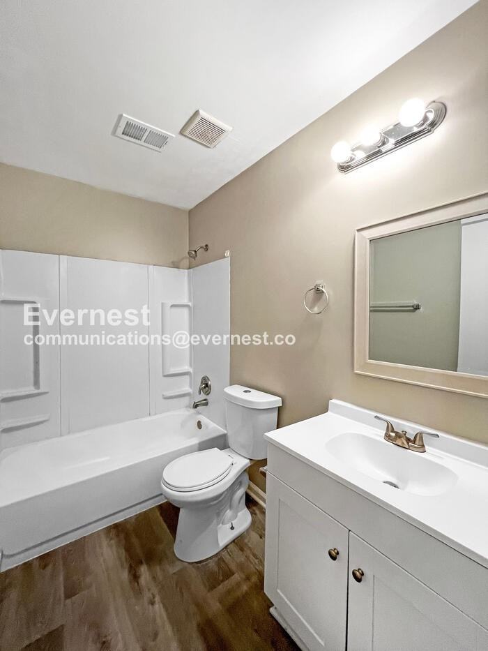 5318 Haynes Dr - Photo 7 of 17