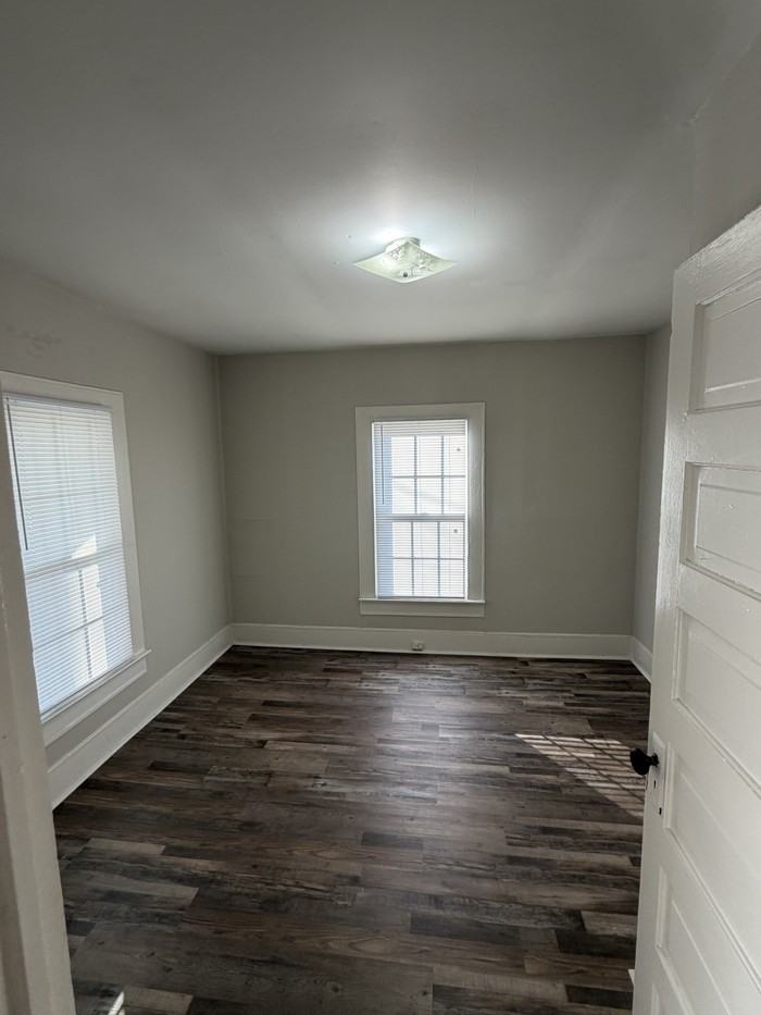 604 E Church St - Photo 2 of 8