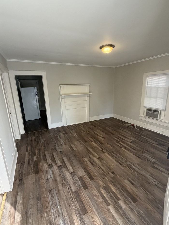 604 E Church St - Photo 3 of 8