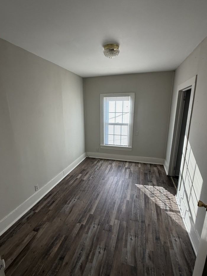 604 E Church St - Photo 5 of 8