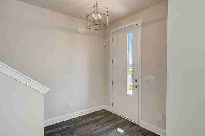 1001 Lifford Ln #203 - Photo 7 of 37