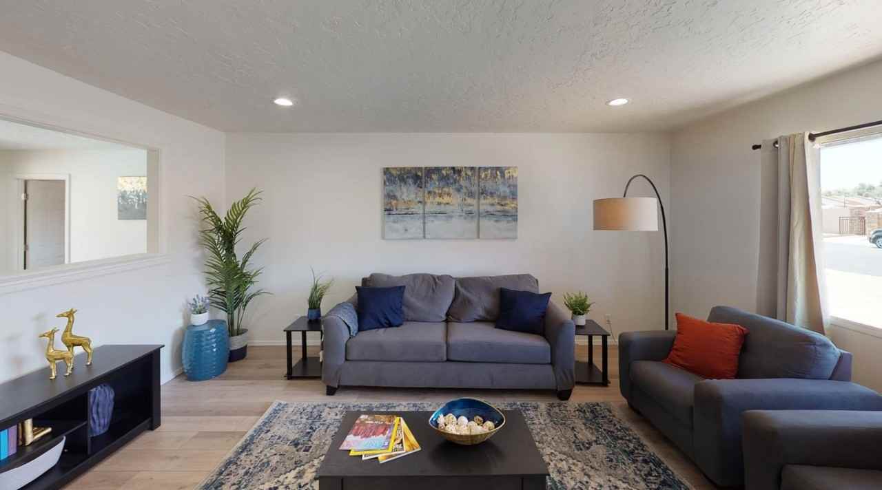 328 E Dunbar Dr #1 - Photo 3 of 20