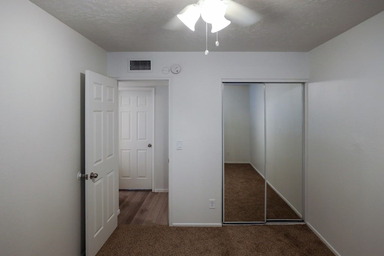 328 E Dunbar Dr #1 - Photo 7 of 20