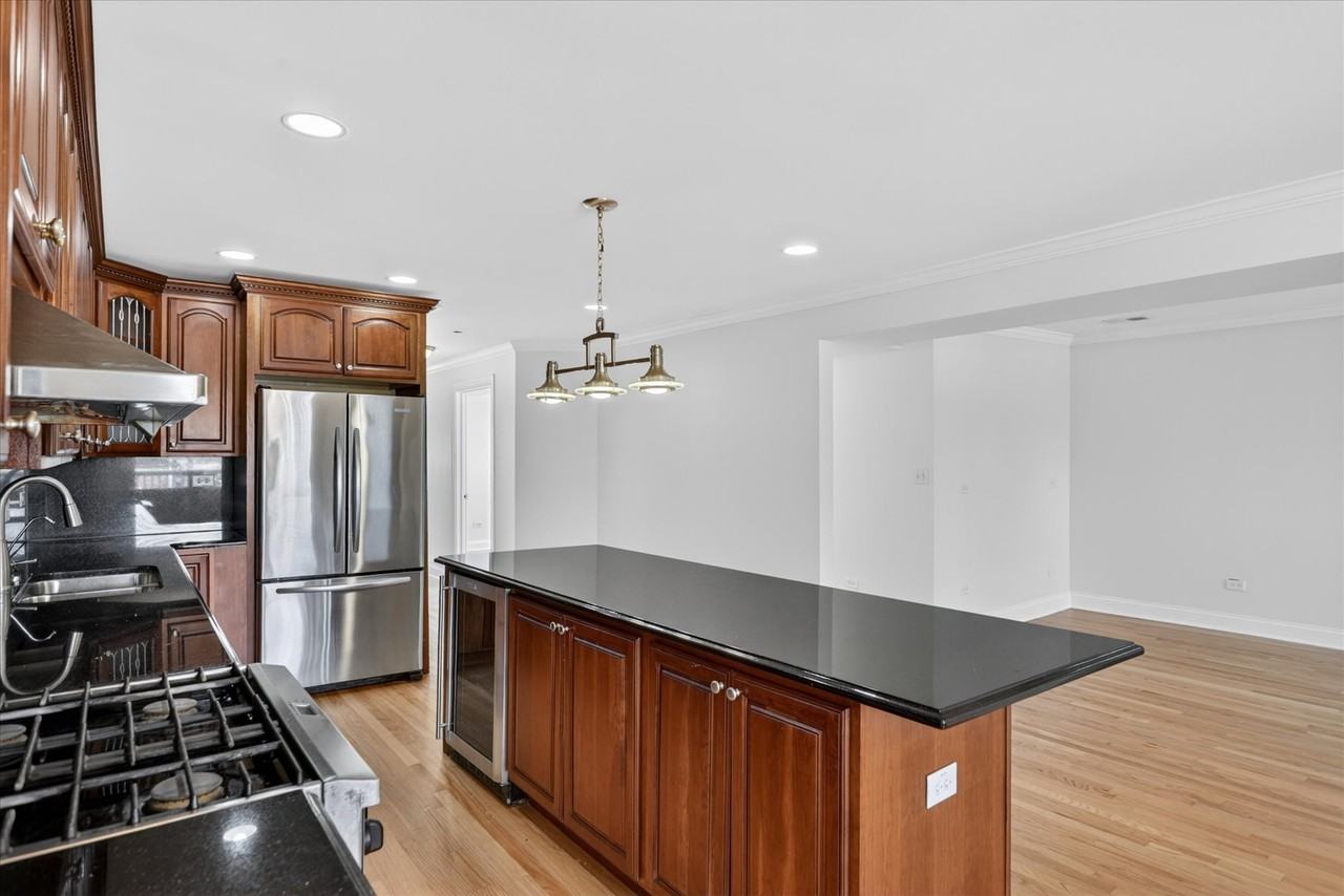 7036 Cermak Rd #2 - Photo 5 of 20