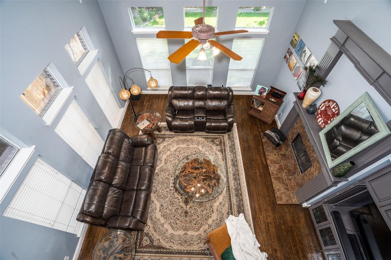 4112 Tiffany Dr #NA - Photo 3 of 18